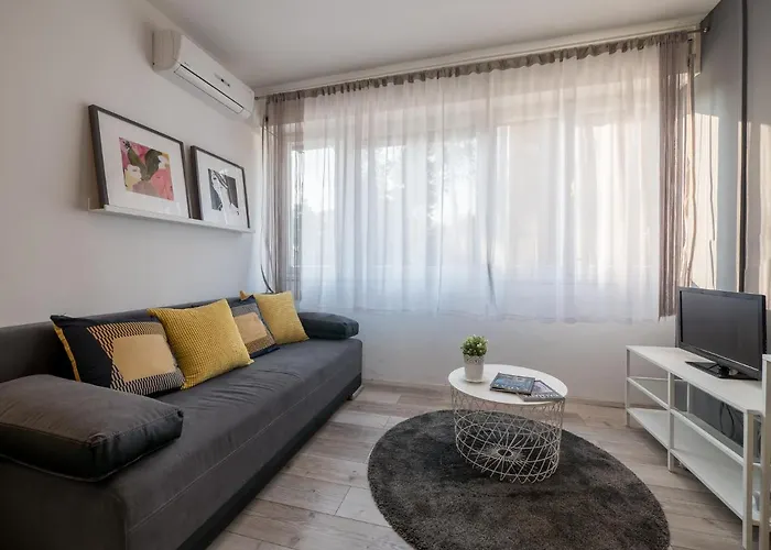 Apartament Gin *