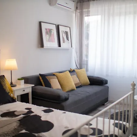 Gin Apartman Apartment *