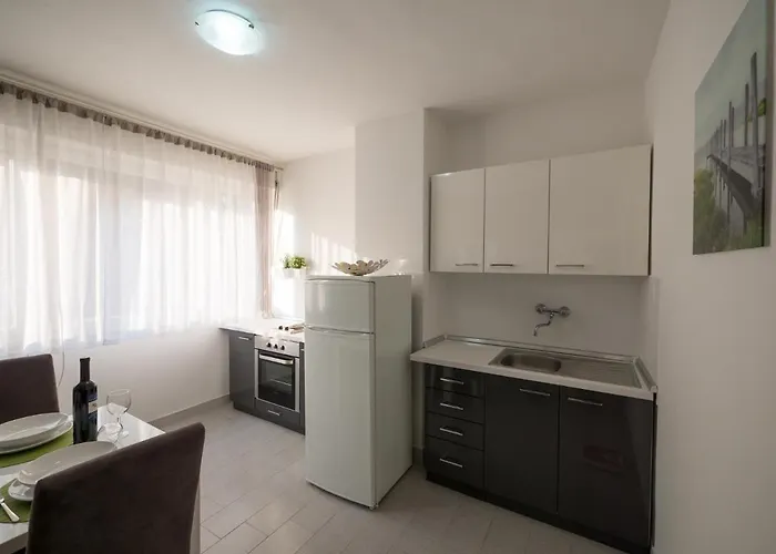 Apartman Gin